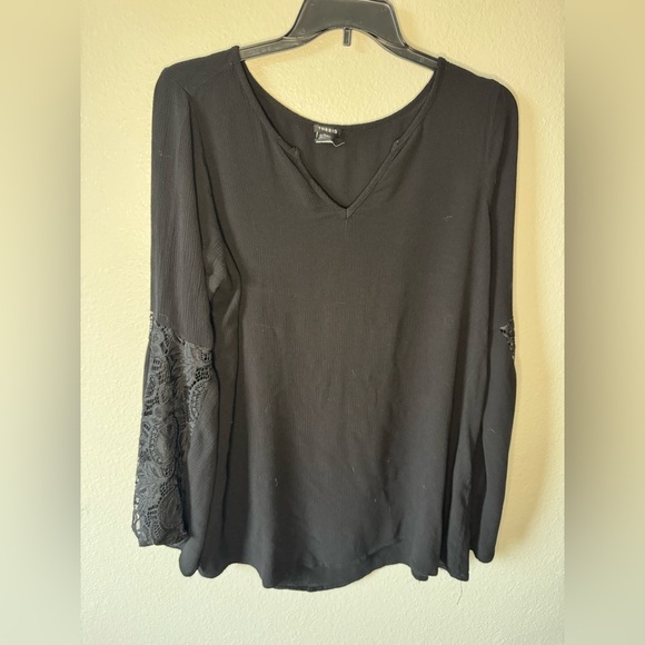 Torrid Long Sleeve Shirt - Picture 1 of 5